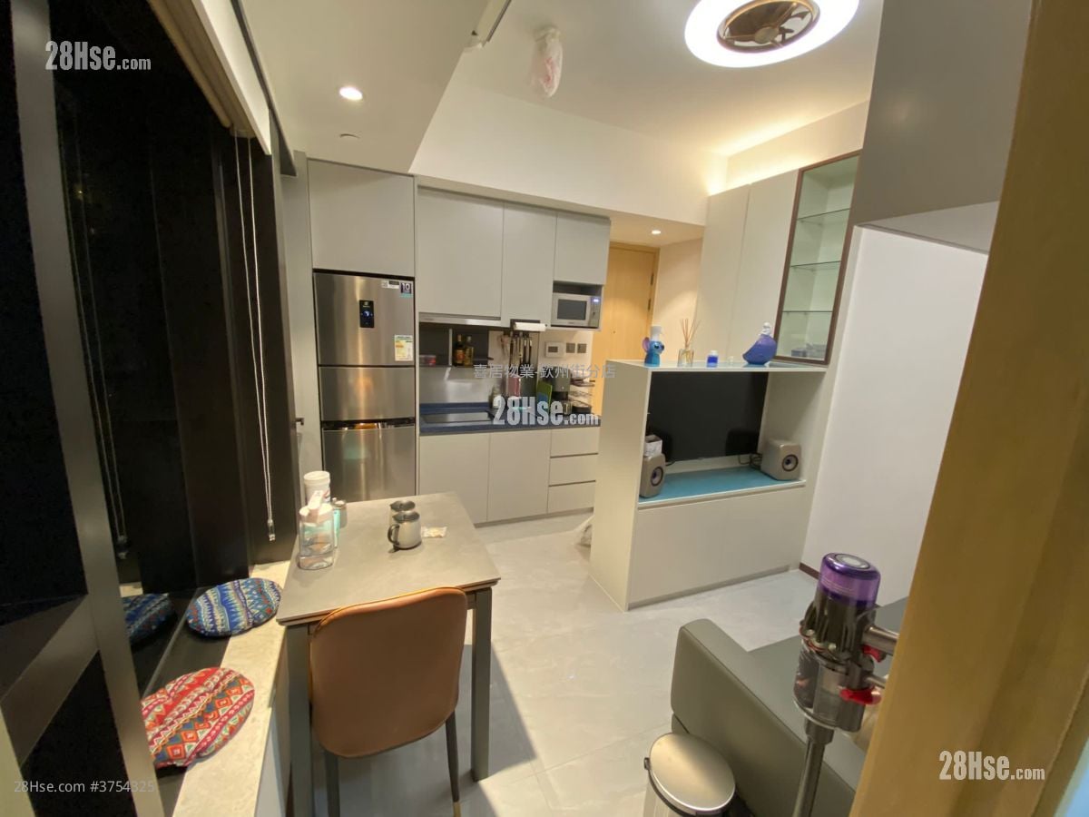 喜遇 租盘 1 房 , 1 浴室 299 平方尺