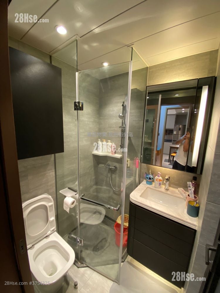 喜遇 租盘 1 房 , 1 浴室 299 平方尺