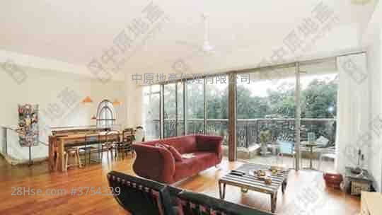 The Great Hill Sell 4 Bedrooms , 4 Bathrooms 2,197 ft²