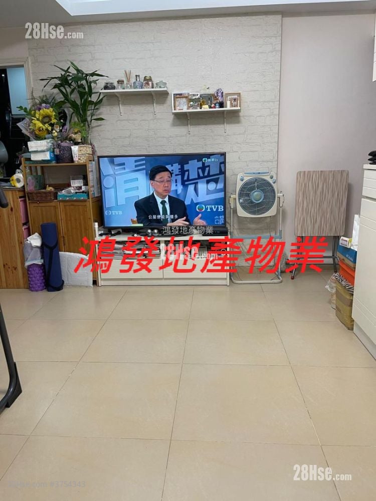 Ample Building Sell 2 Bedrooms , 1 Bathroom 452 ft²