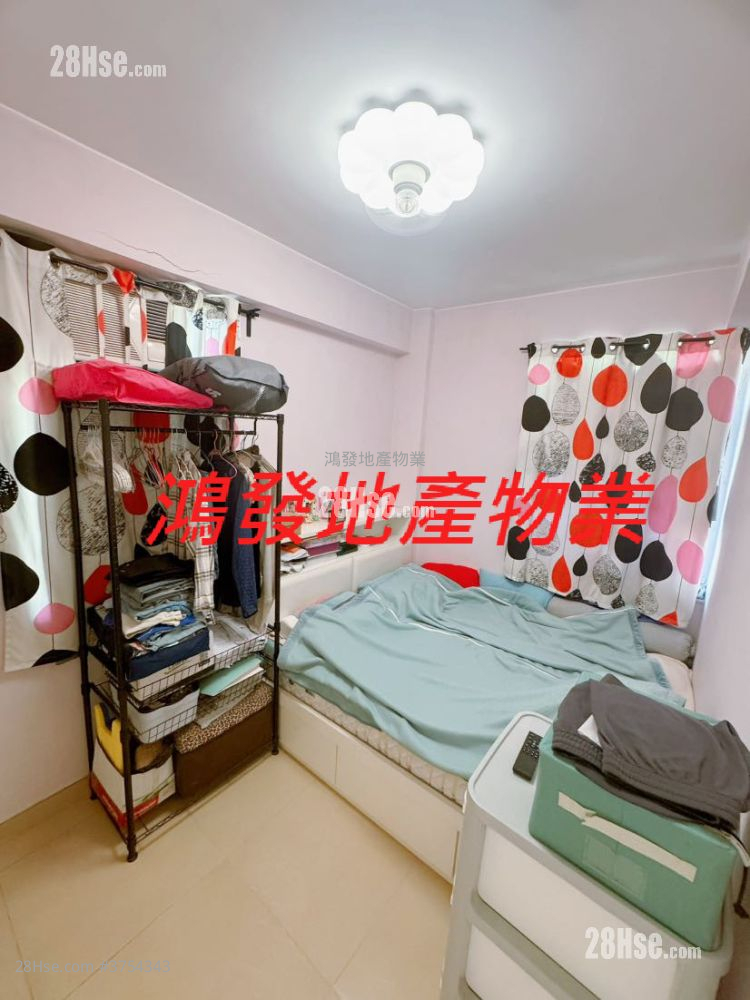 Ample Building Sell 2 Bedrooms , 1 Bathroom 452 ft²