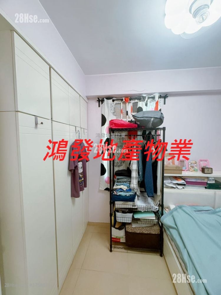 Ample Building Sell 2 Bedrooms , 1 Bathroom 452 ft²