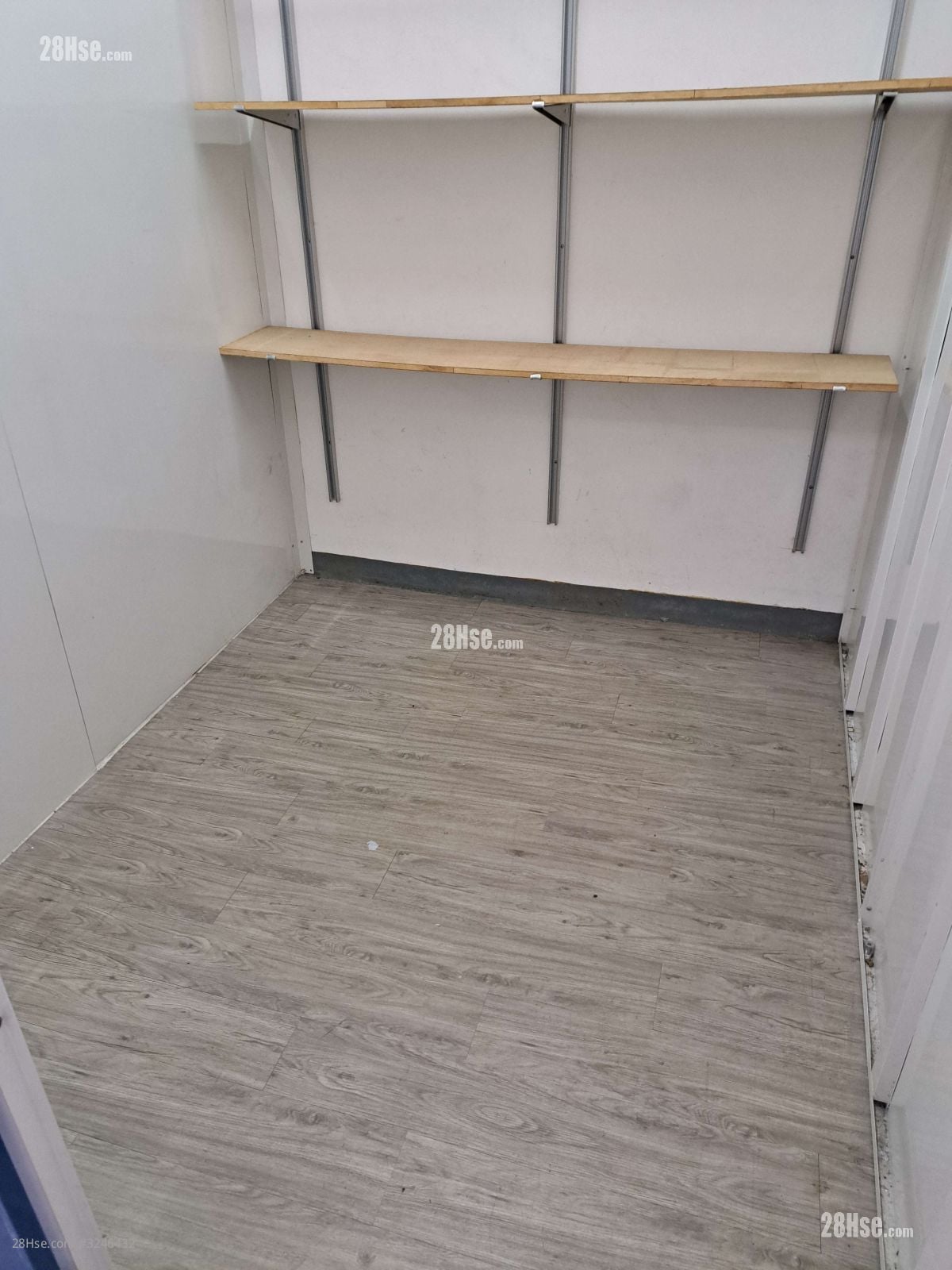 Winfield Industrial Building Rental 220 ft²