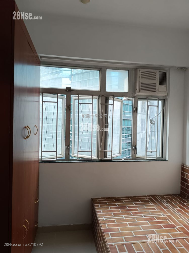 長興大廈 售盤 1 房 , 1 浴室 210 平方呎