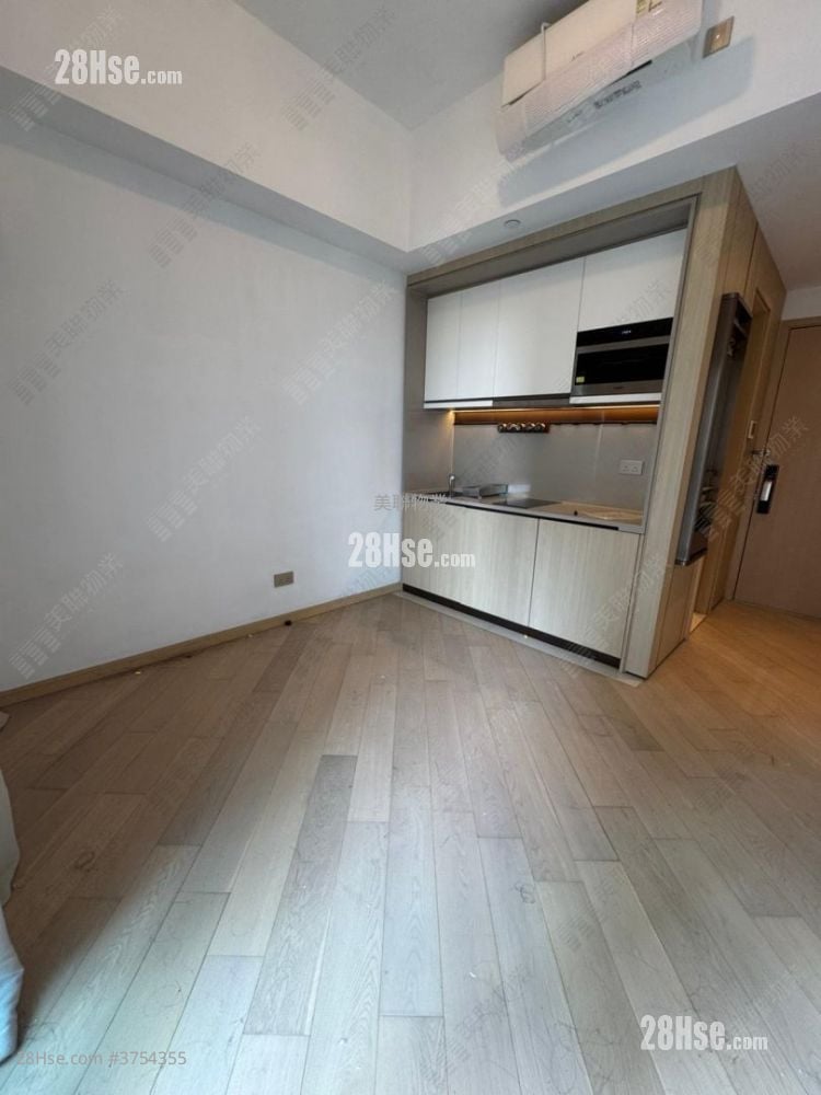 Manor Hill Sell 215 ft²