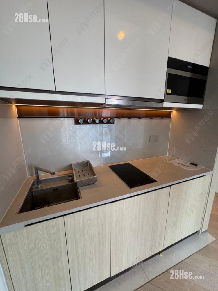 Manor Hill Sell 215 ft²