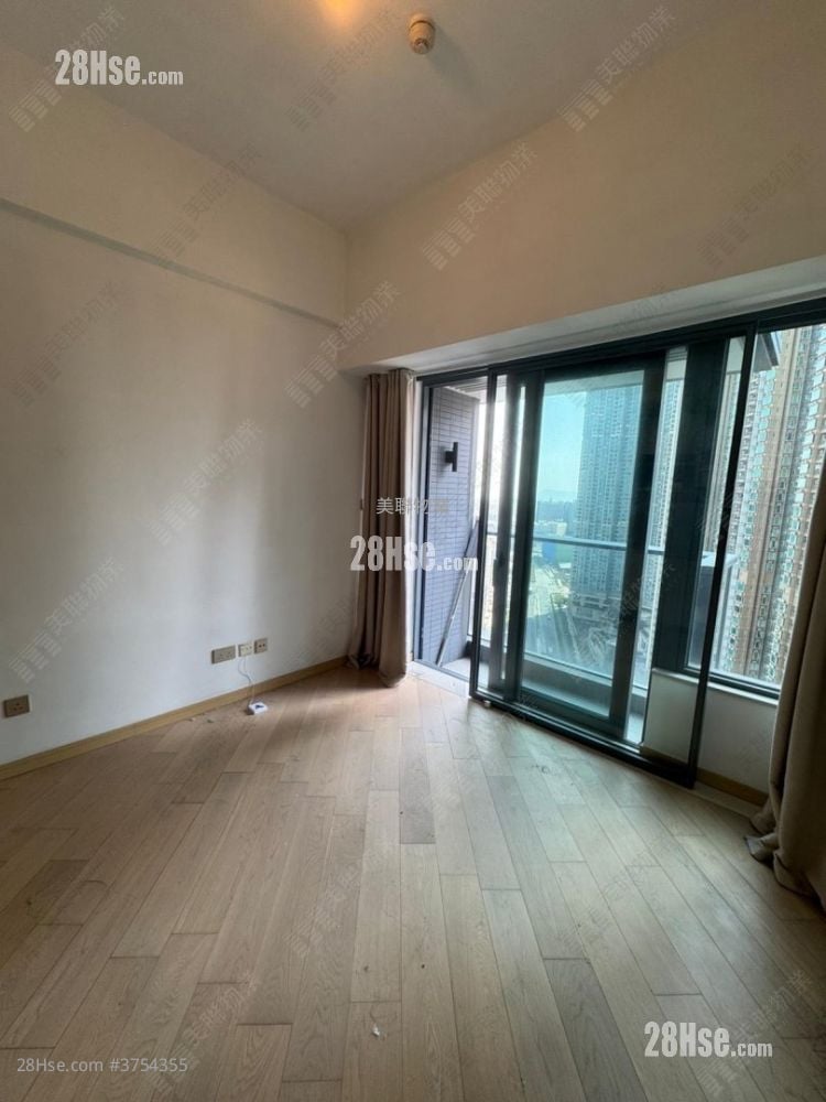 Manor Hill Sell 215 ft²