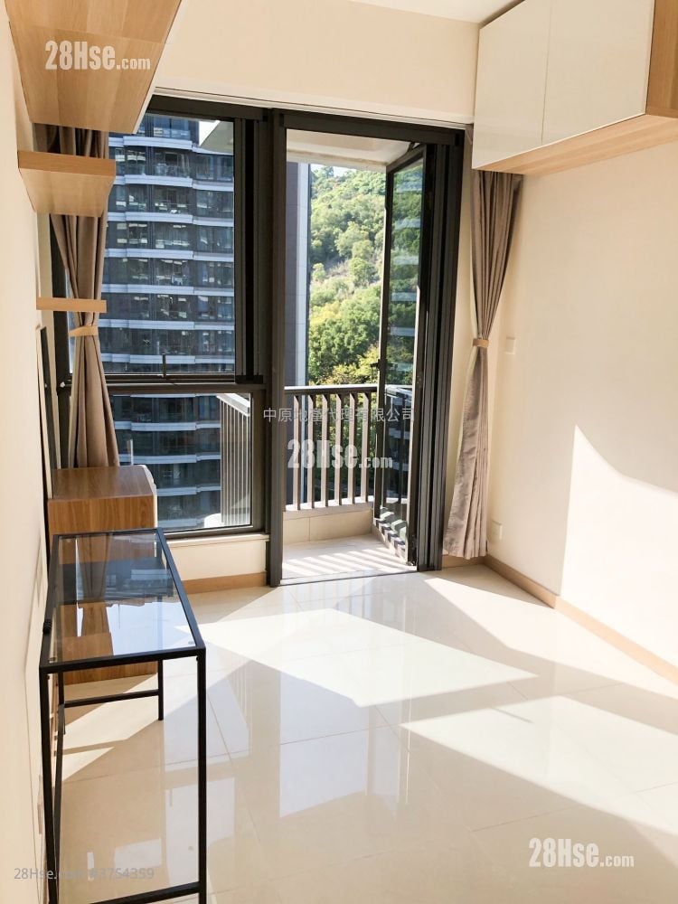 Dragons Range Sell 2 Bedrooms 664 ft²