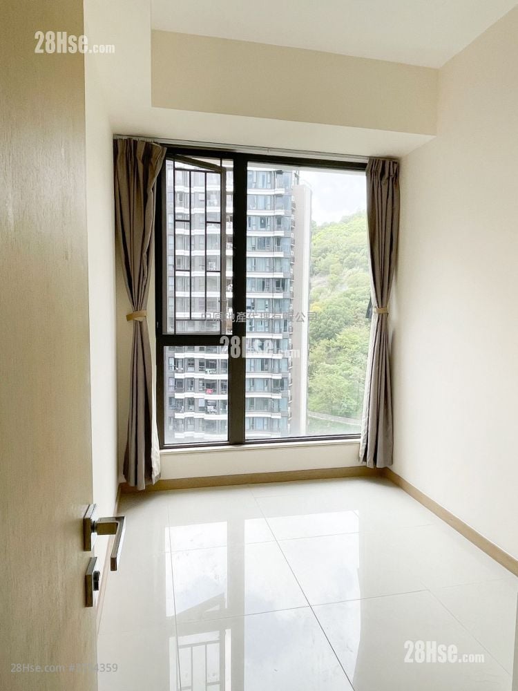 Dragons Range Sell 2 Bedrooms 664 ft²