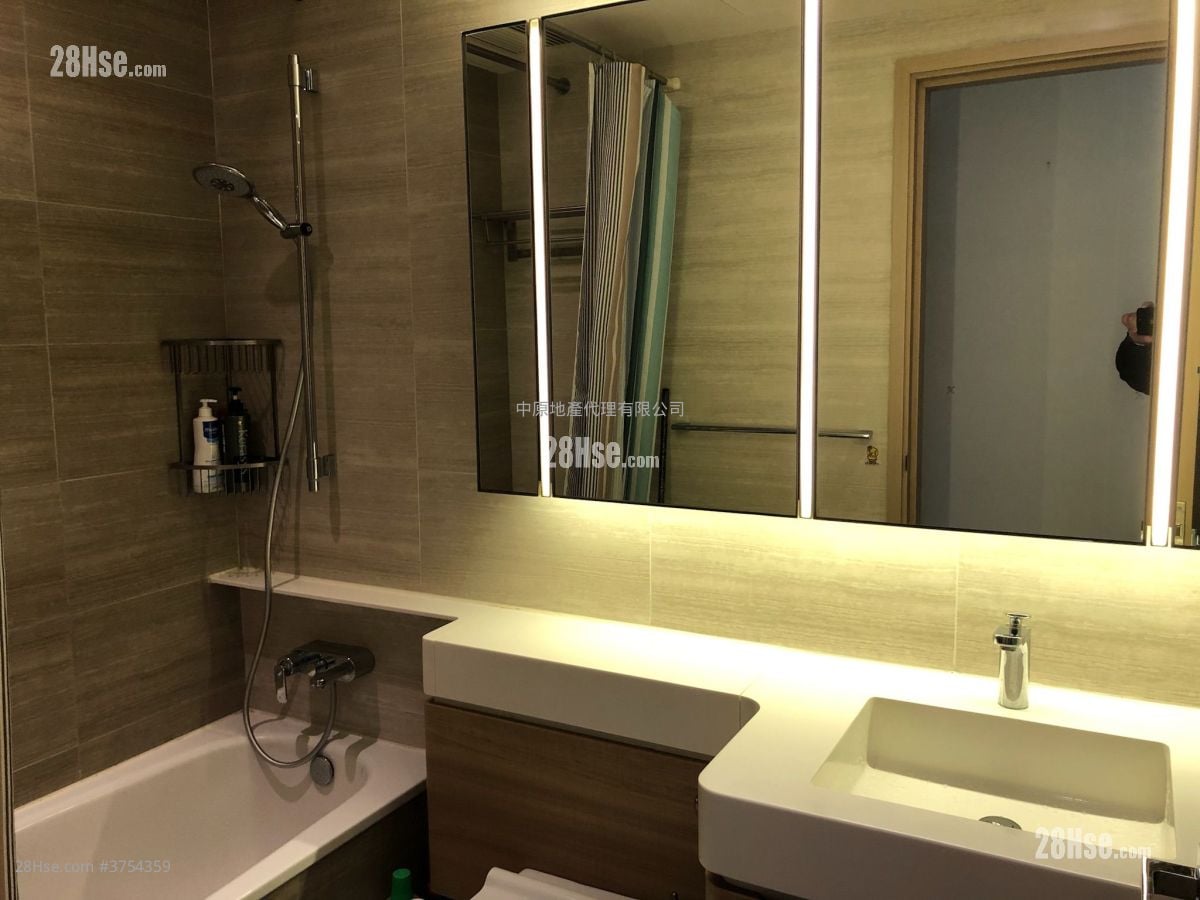 Dragons Range Sell 2 Bedrooms 664 ft²