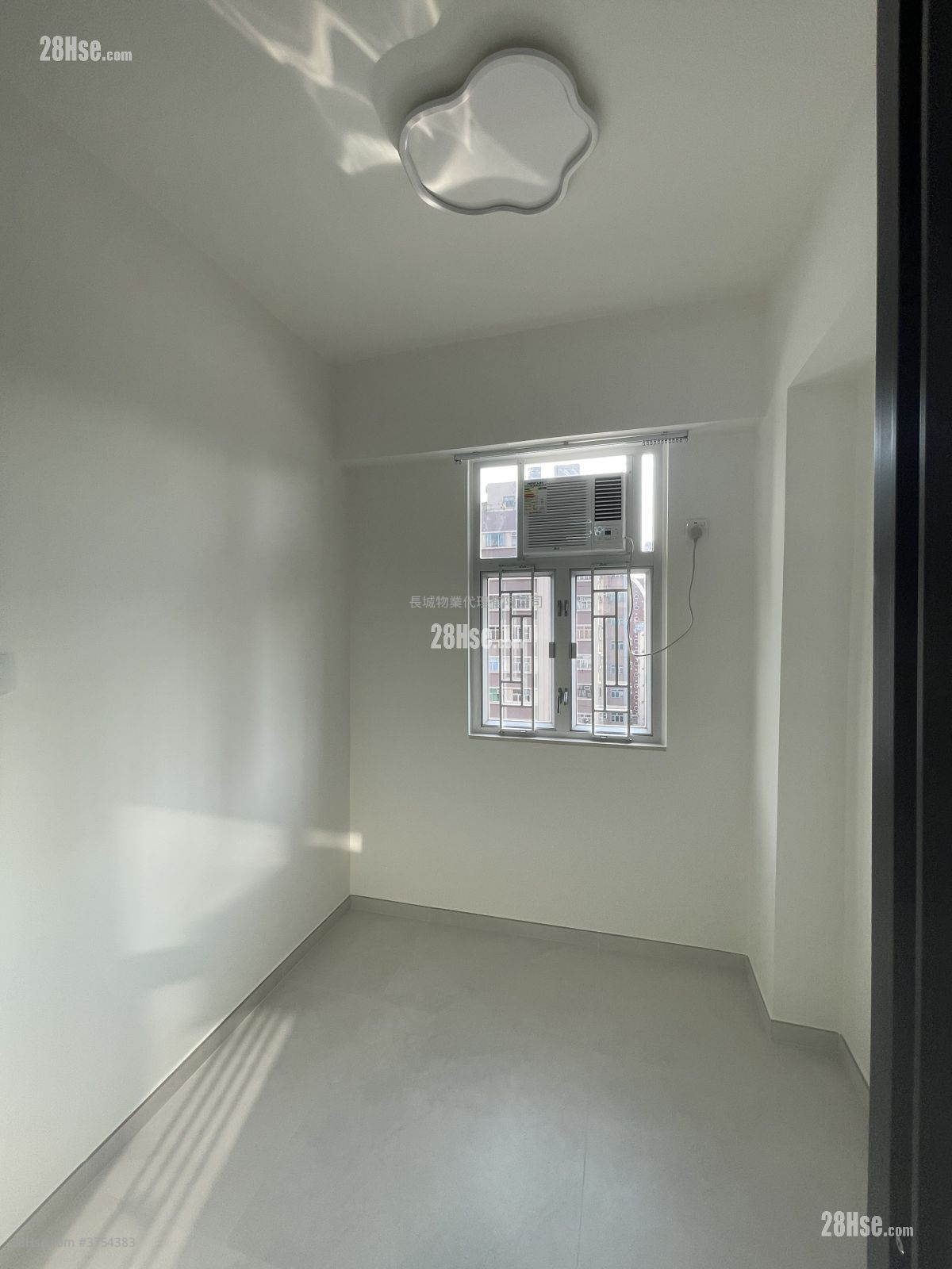 新安大樓 租盤 2 房 , 1 浴室 309 平方呎