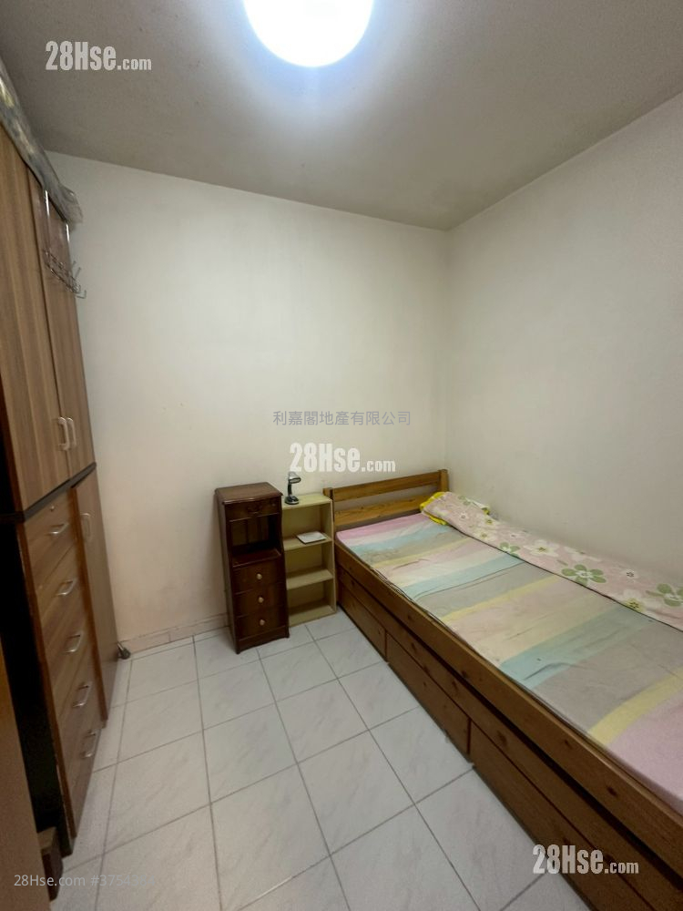 青泰苑 售盤 2 房 , 1 浴室 401 平方呎