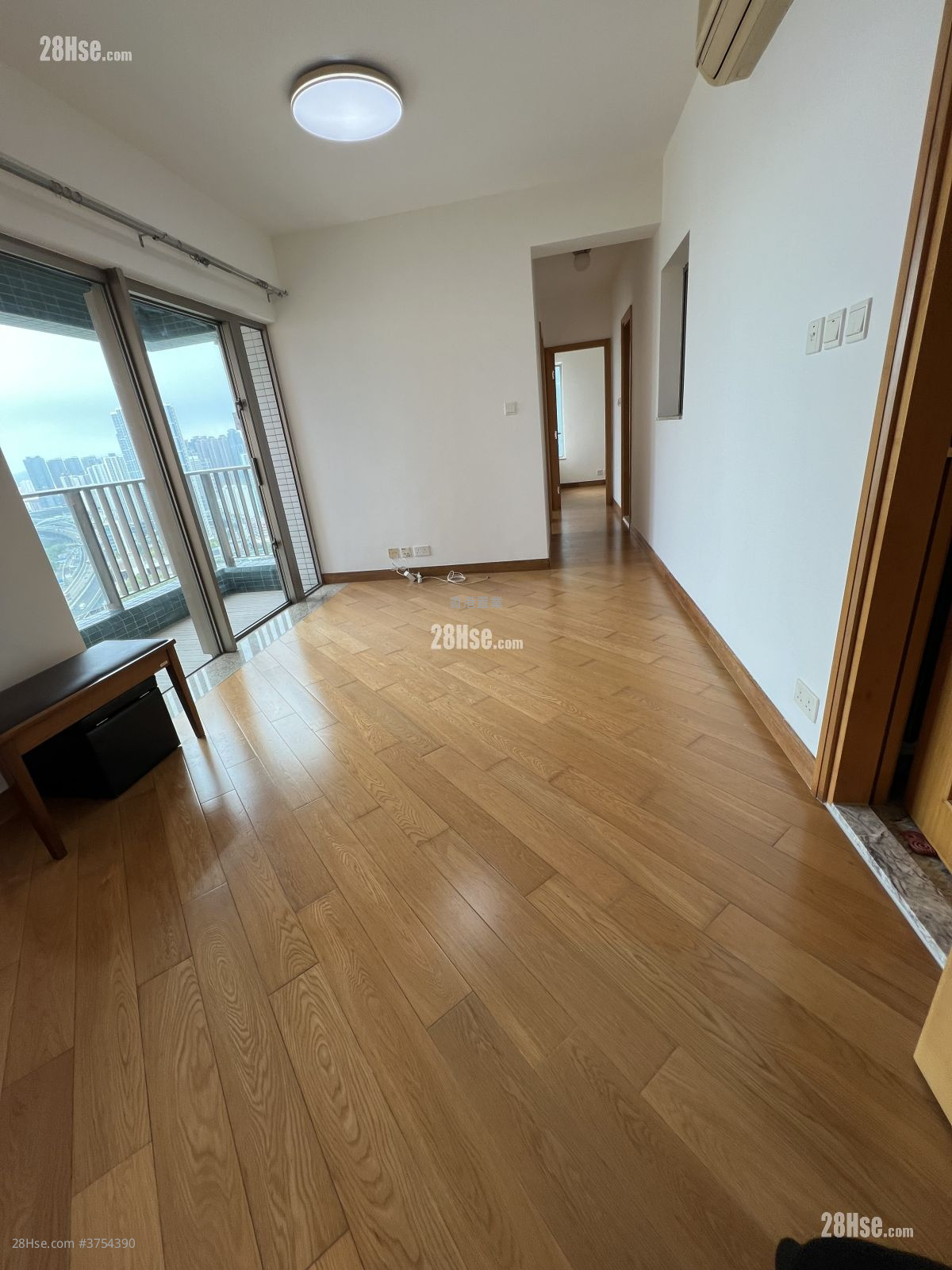 君匯港 租盤 3 房 , 1 浴室 541 平方呎