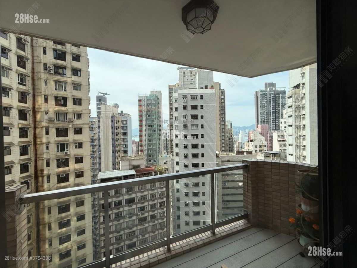 Ning Yeung Terrace Sell 4 Bedrooms , 2 Bathrooms 1,719 ft²