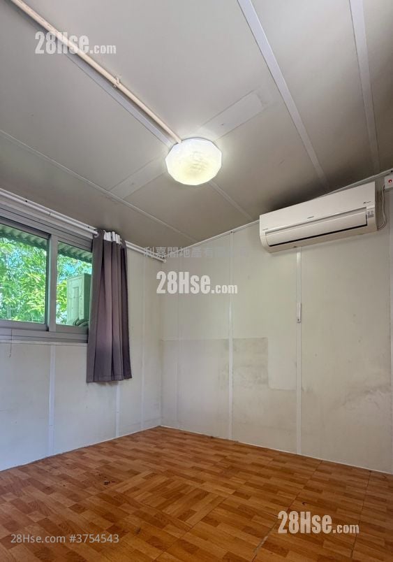 Chung Mei Lo Uk Village Sell 3 Bedrooms , 1 Bathroom 700 ft²