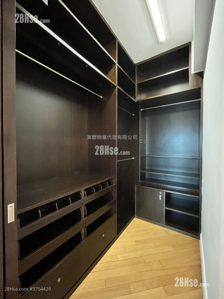 何文田山道1號 售盤 4 房 , 2 浴室 1,298 平方呎