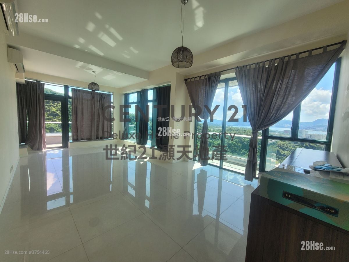 岚山 售盘 4 房 , 3 浴室 1,625 平方尺