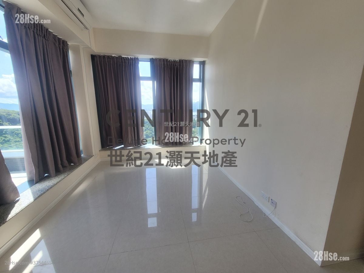 岚山 售盘 4 房 , 3 浴室 1,625 平方尺