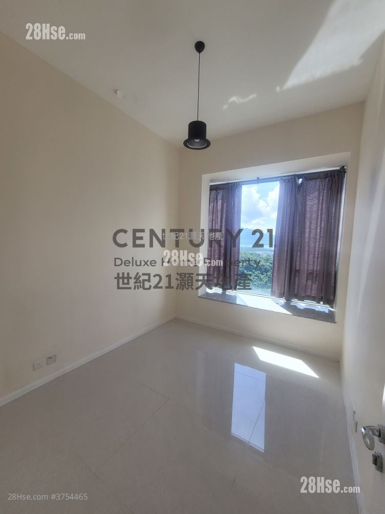 岚山 售盘 4 房 , 3 浴室 1,625 平方尺