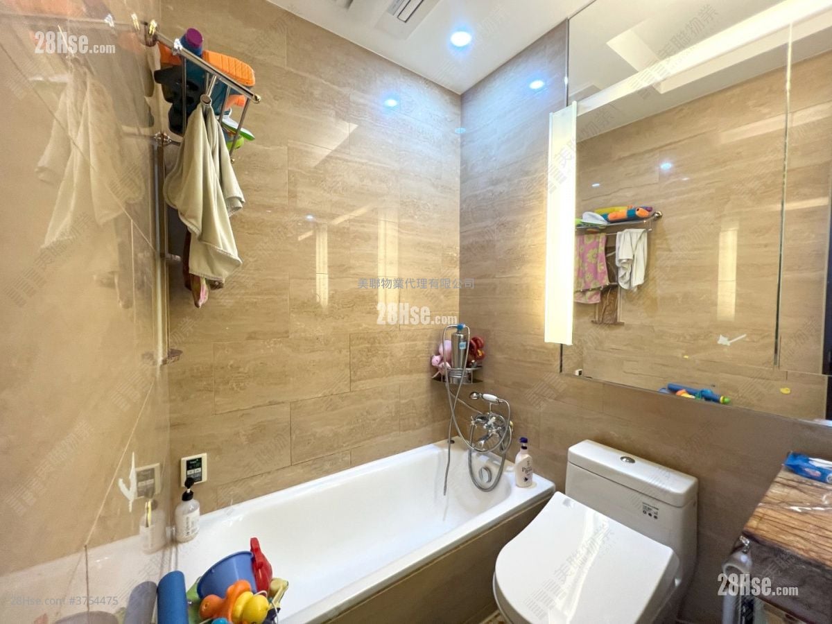 御龍山 售盤 4 房 , 4 浴室 1,555 平方呎