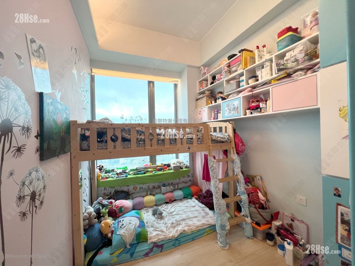 御龍山 售盤 4 房 , 4 浴室 1,555 平方呎