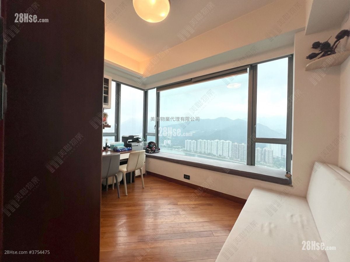 御龍山 售盤 4 房 , 4 浴室 1,555 平方呎