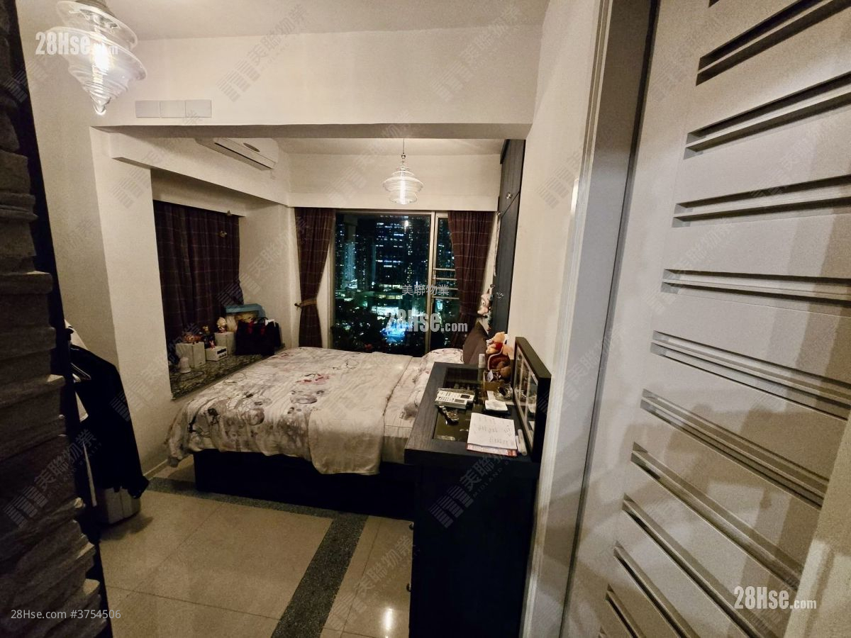 環宇海灣 售盤 2 房 482 平方呎