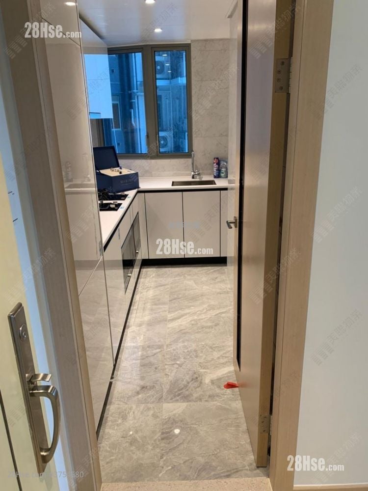 Grand Marini 售盘 3 房 , 2 浴室 749 平方尺