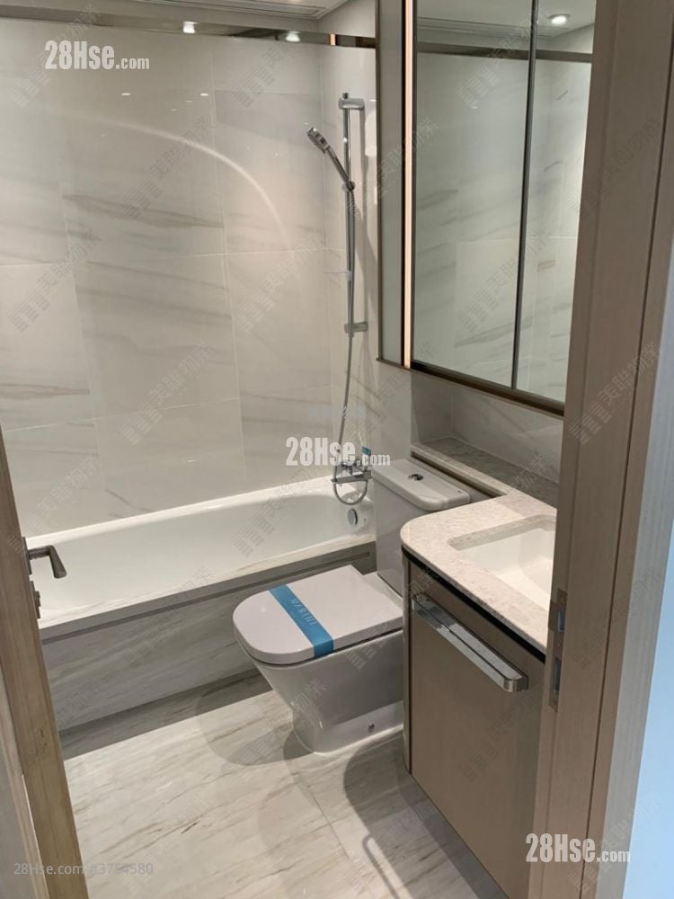 Grand Marini 售盘 3 房 , 2 浴室 749 平方尺