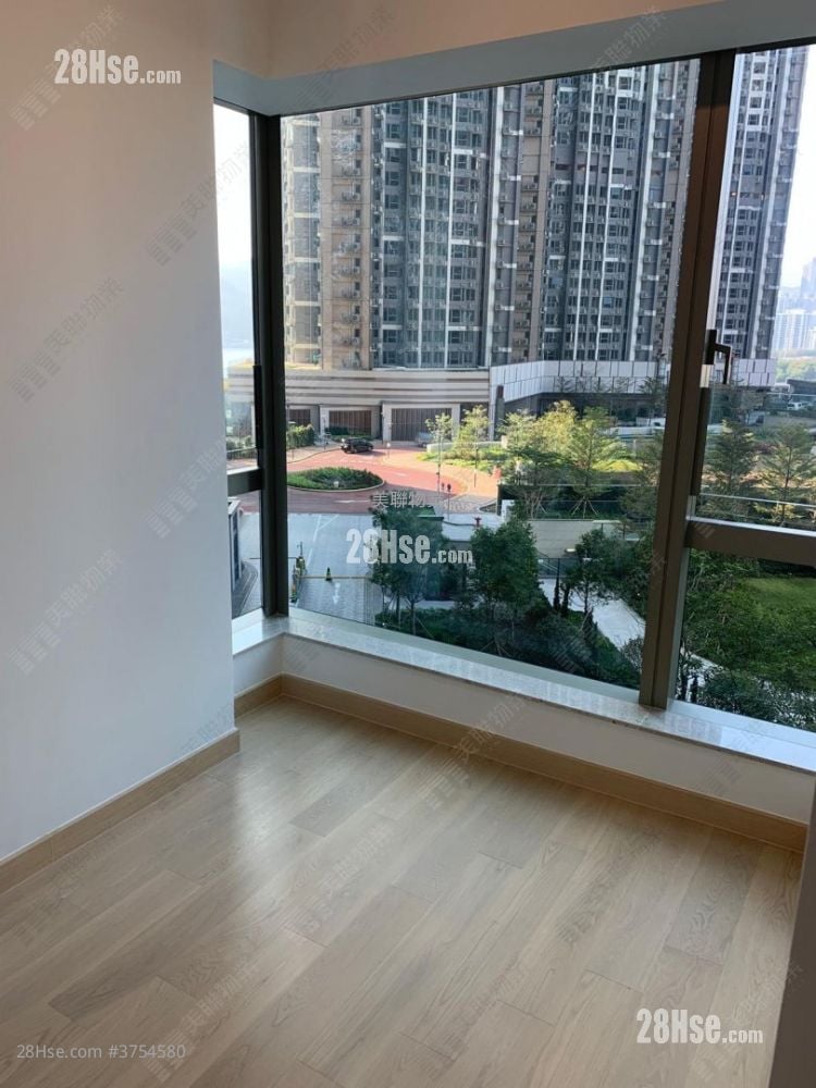 Grand Marini 售盘 3 房 , 2 浴室 749 平方尺