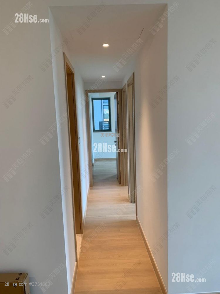 Grand Marini 售盘 3 房 , 2 浴室 749 平方尺