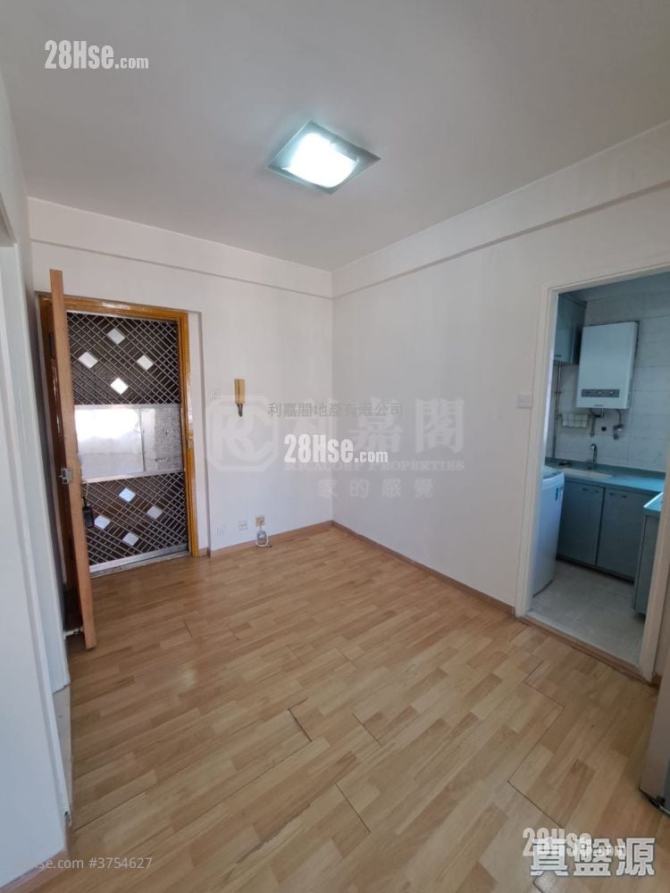 金獅花園 售盤 1 房 270 平方呎