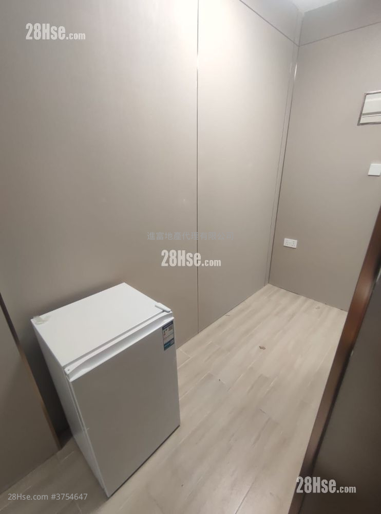 統一大廈 租盤 160 平方呎