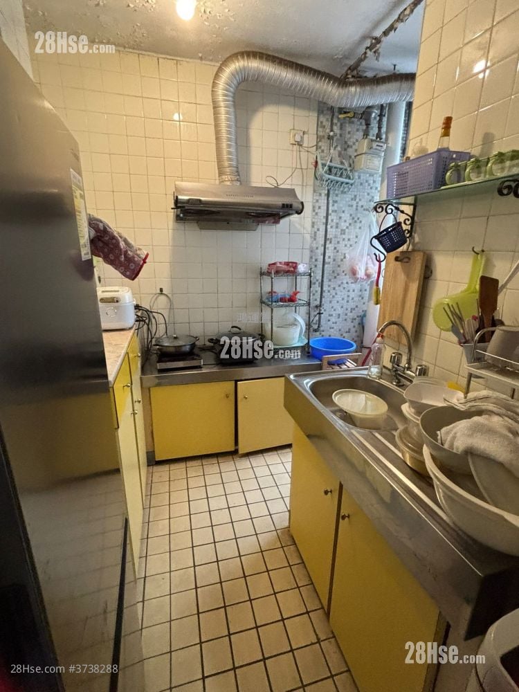 裕明苑 售盤 3 房 , 2 浴室 606 平方呎