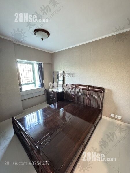 Laguna Verde Sell 3 Bedrooms 755 ft²