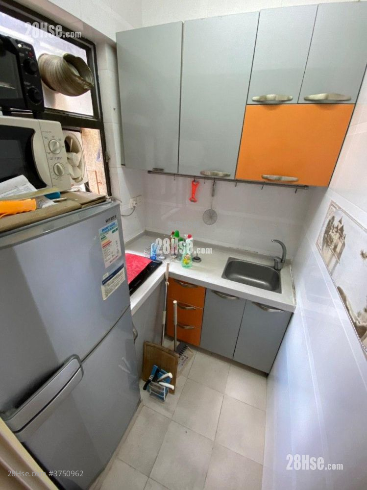 偉華中心 售盤 2 房 , 2 浴室 358 平方呎