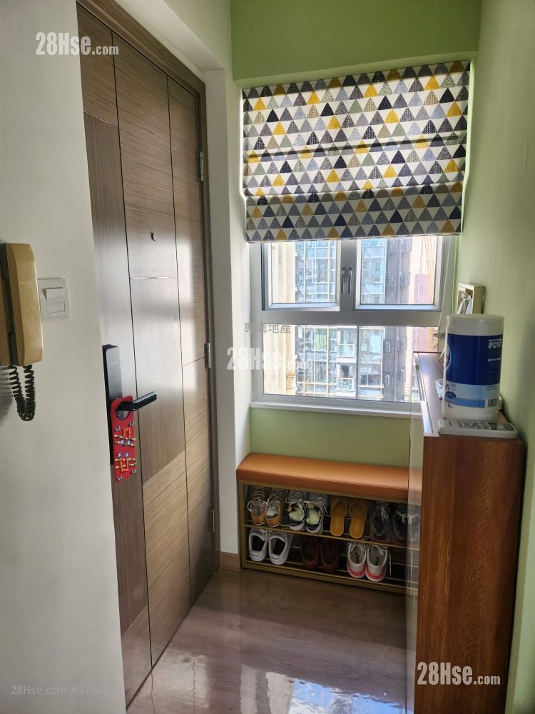 Classic Mansion Sell 2 Bedrooms , 1 Bathroom 325 ft²