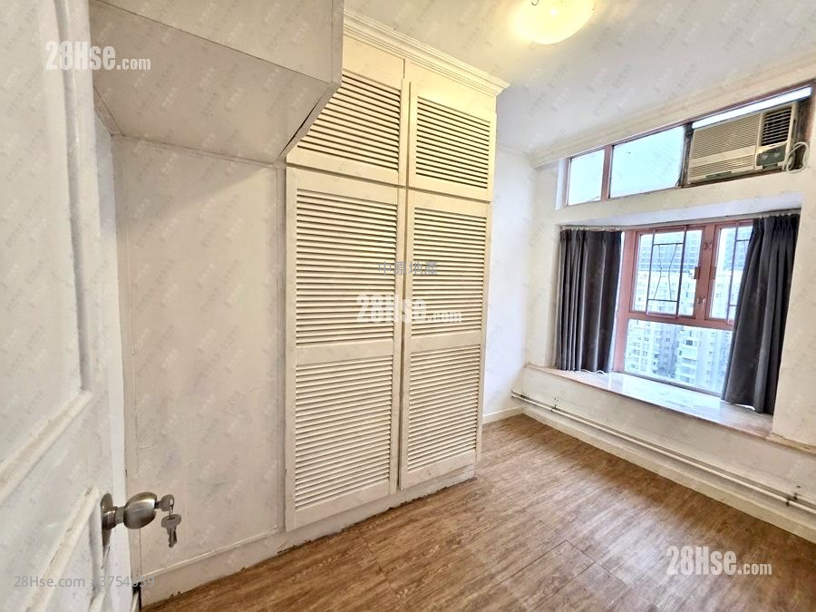 香港黃金海岸 售盤 3 房 , 1 浴室 685 平方呎