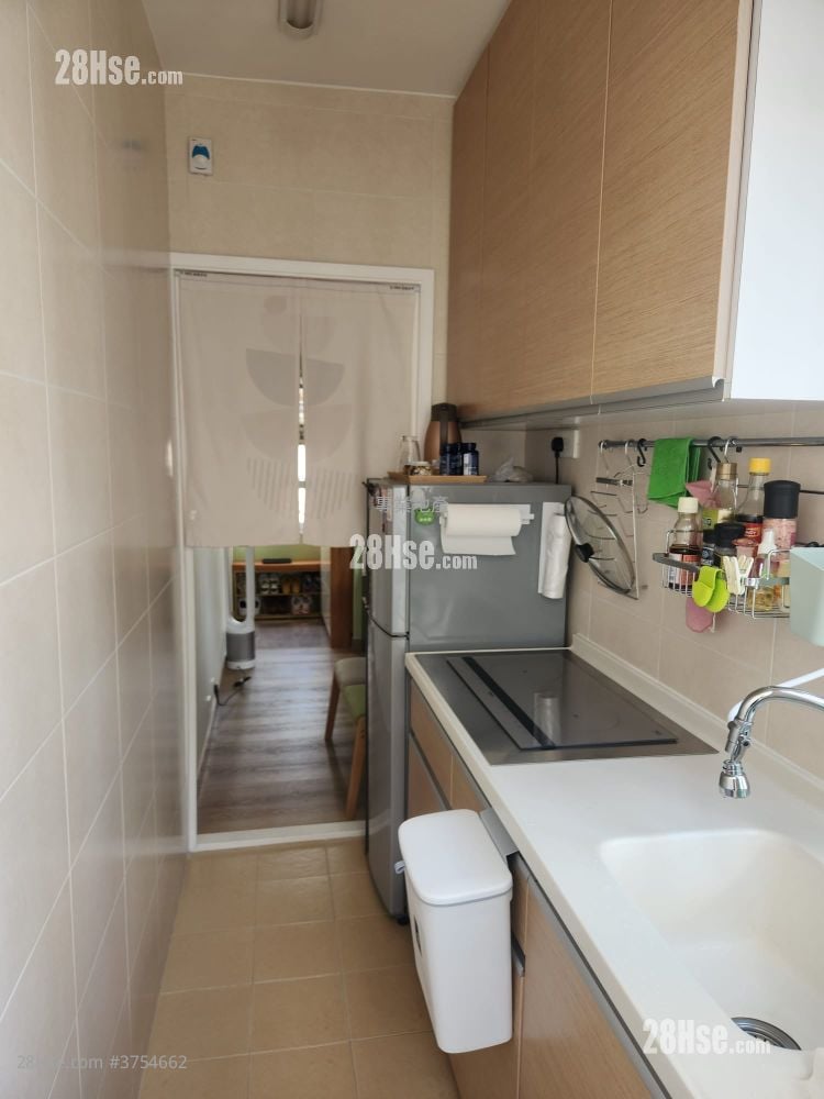 Classic Mansion Sell 2 Bedrooms , 1 Bathroom 325 ft²