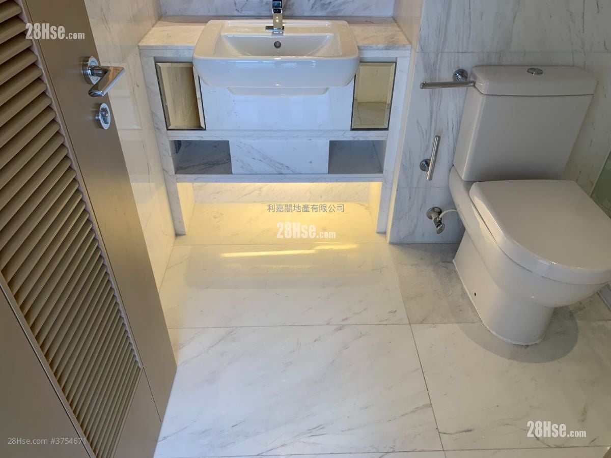 The Masterpiece Sell 3 Bedrooms , 3 Bathrooms 2,310 ft²