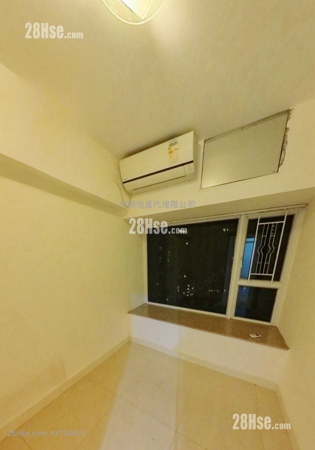 栢慧豪园 售盘 5+ 房 , 2 浴室 832 平方尺