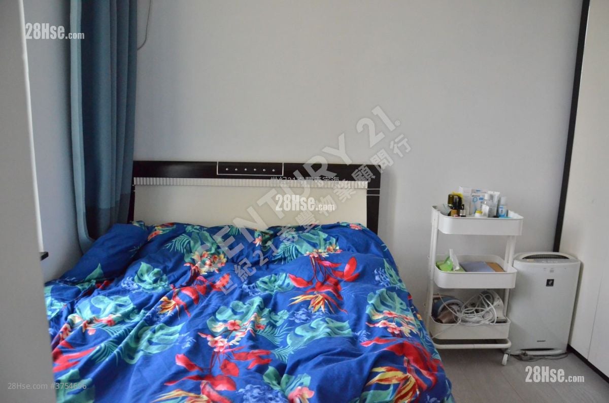 Kam Tai Court Sell 2 Bedrooms , 1 Bathroom 506 ft²