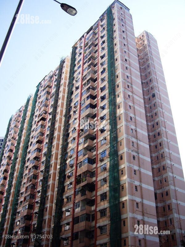 宝峰园 售盘 3 房 822 平方尺