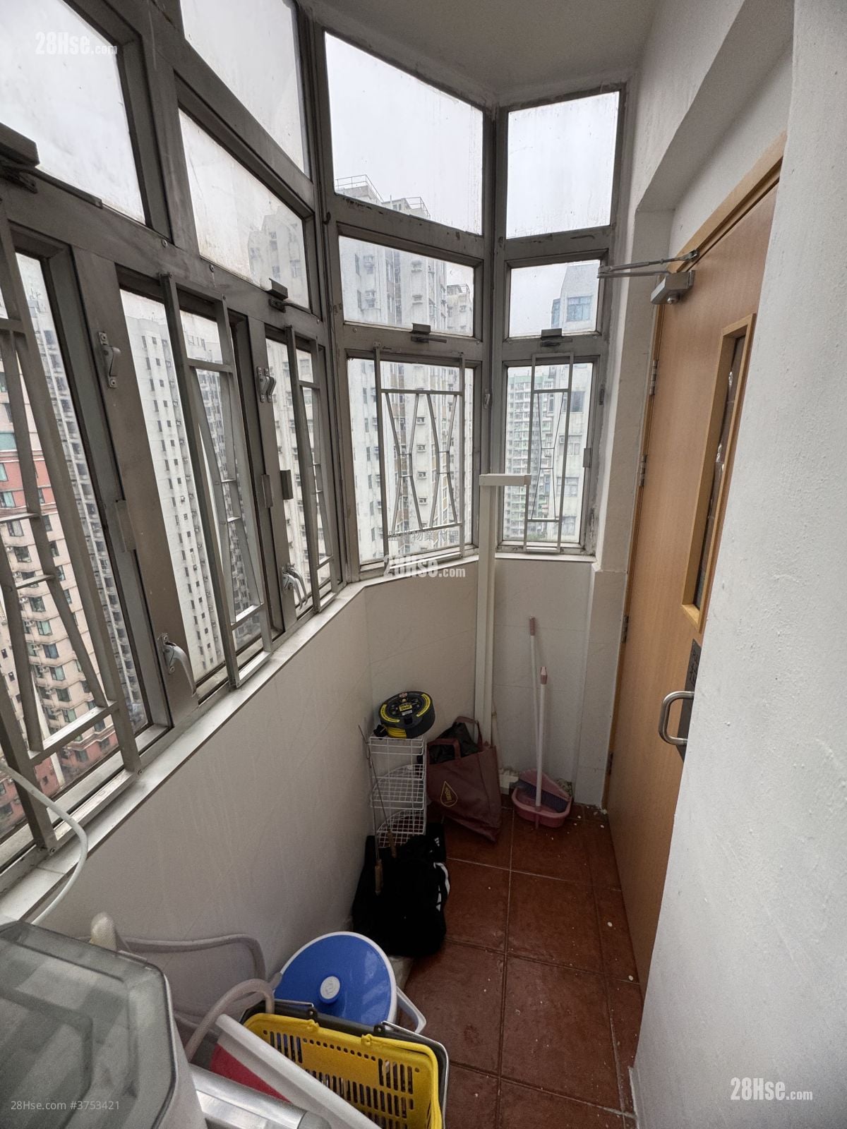 Ka Fook Building Rental Studio , 1 Bathroom 246 ft²