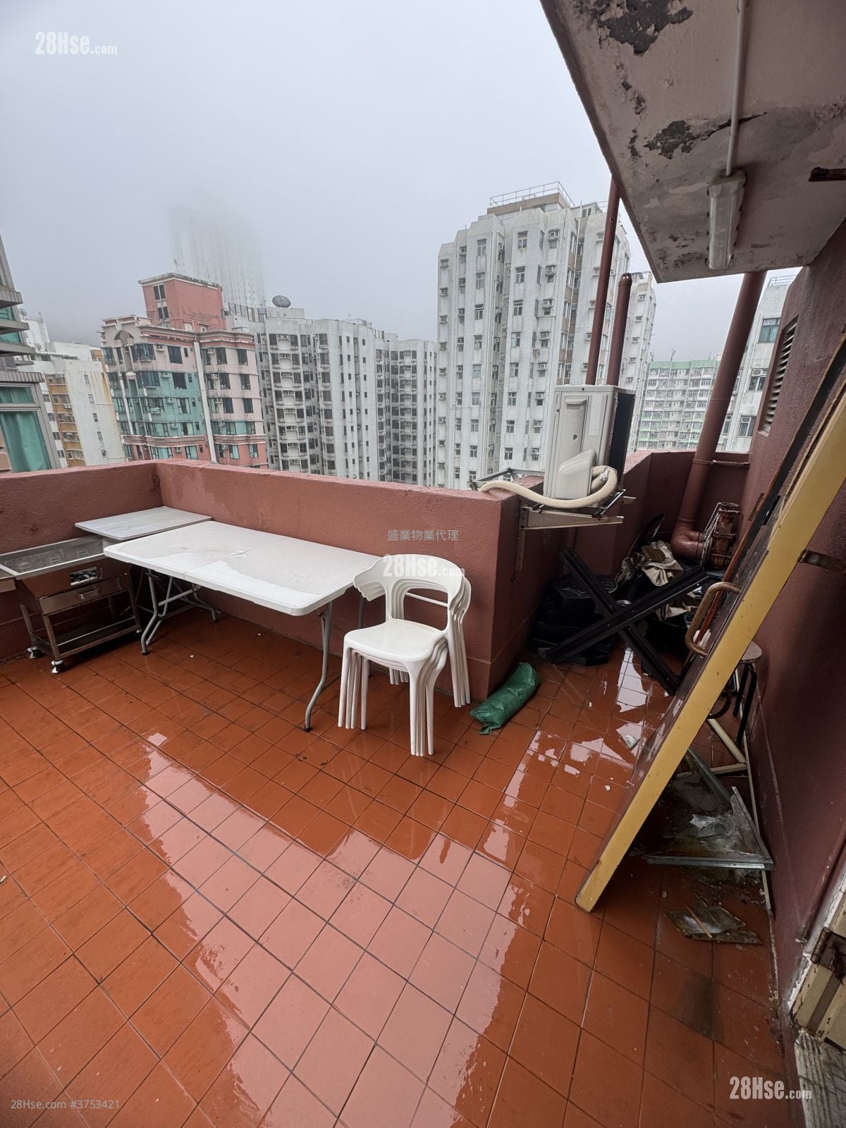 Ka Fook Building Rental Studio , 1 Bathroom 246 ft²