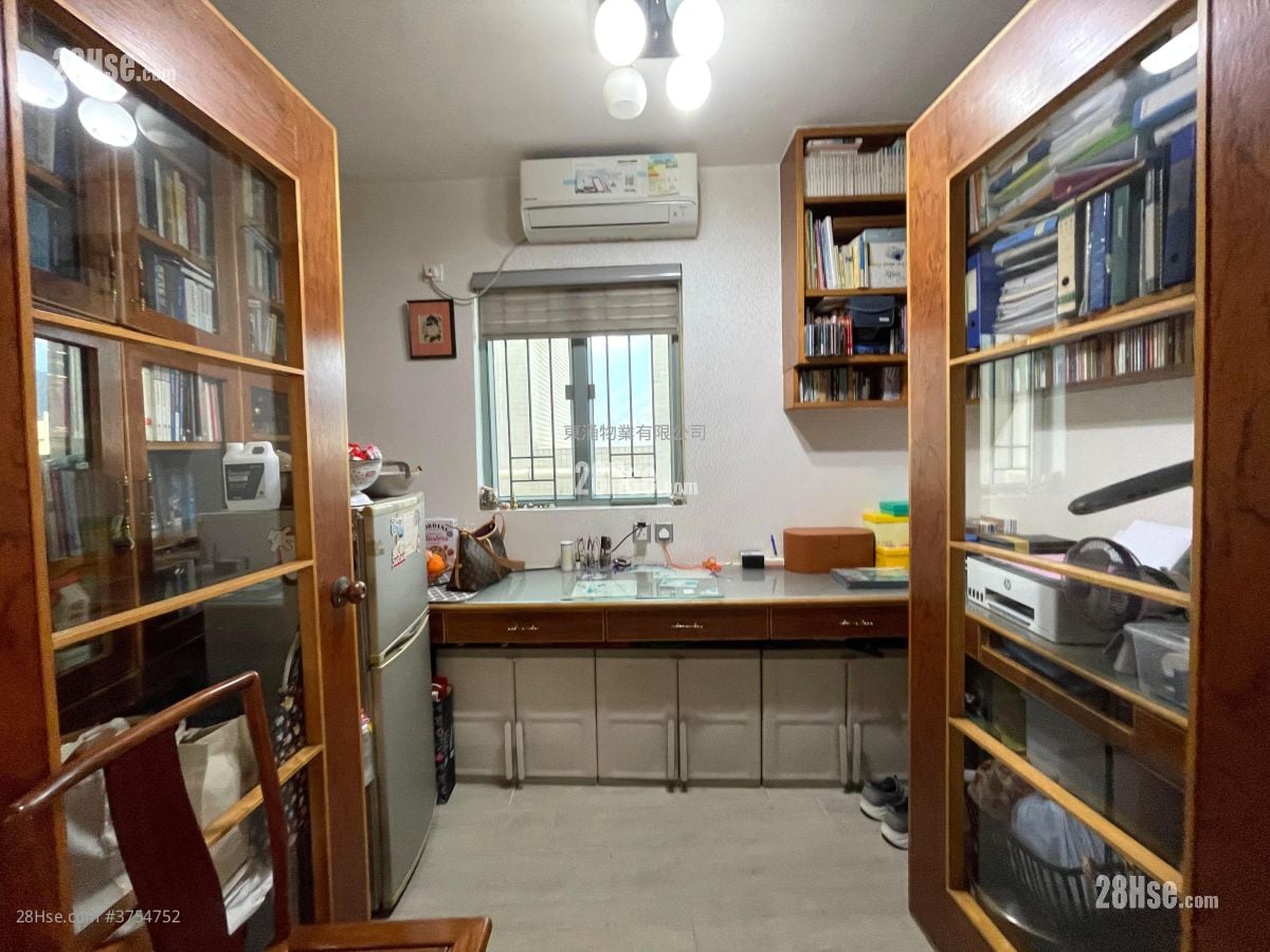 東堤灣畔 售盤 4 房 , 2 浴室 1,251 平方呎