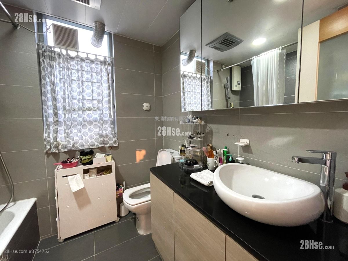 東堤灣畔 售盤 4 房 , 2 浴室 1,251 平方呎