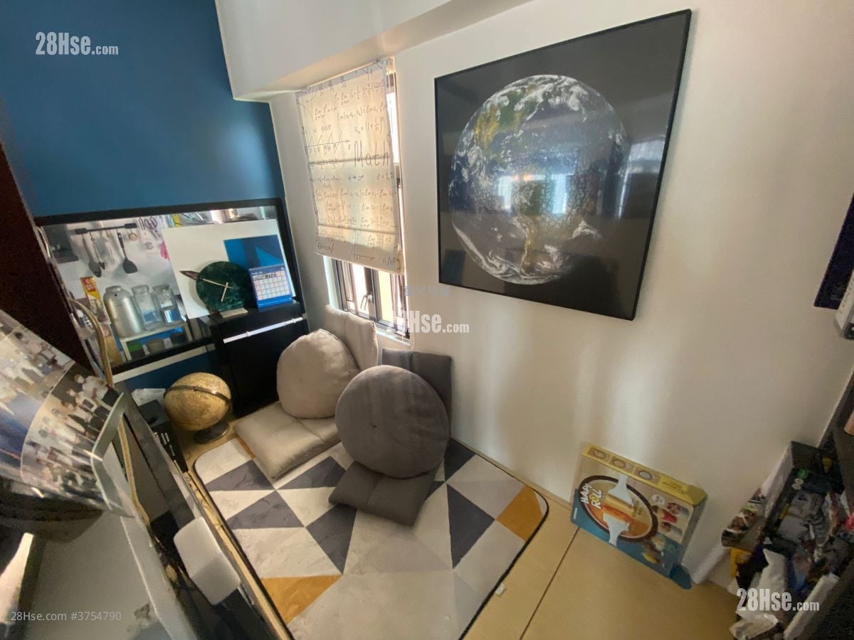 Lok Fu Building Sell 478 ft²