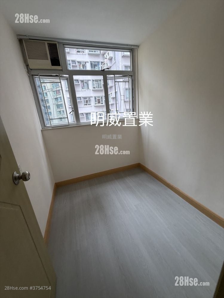 翠园大楼 售盘 5+ 房 512 平方尺