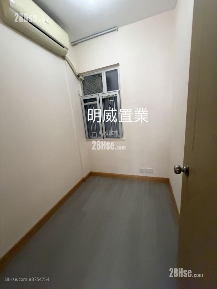 翠园大楼 售盘 5+ 房 512 平方尺